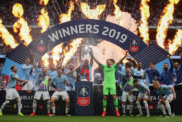 Incentivising Teams & Players through Contractual Bonuses